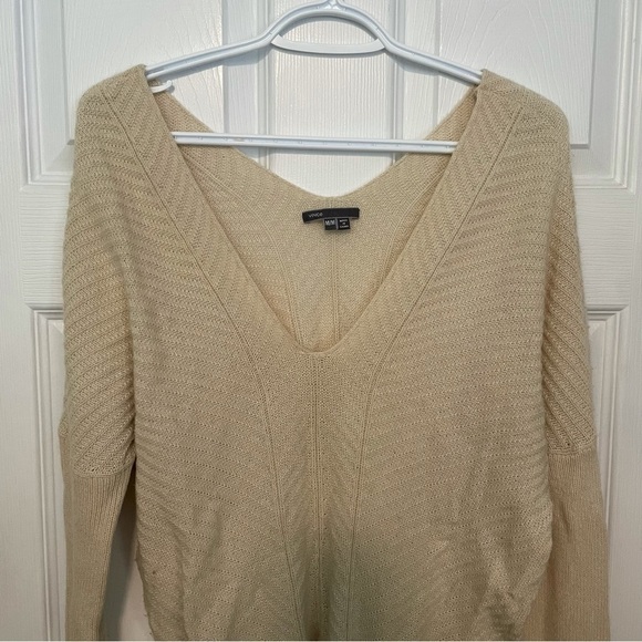 VINCE Cream Cashmere Wool Blend V Neck Pullover Sweater Medium - Picture 2 of 5